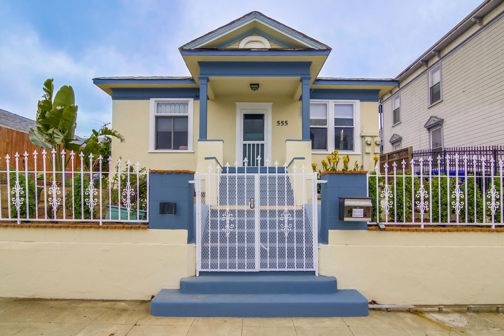Virtual tour photo 1 of 43 for 555 20th St