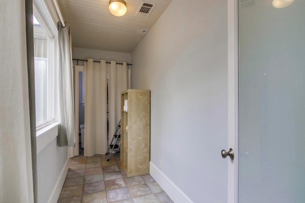 Virtual tour photo 36 of 43 for 555 20th St