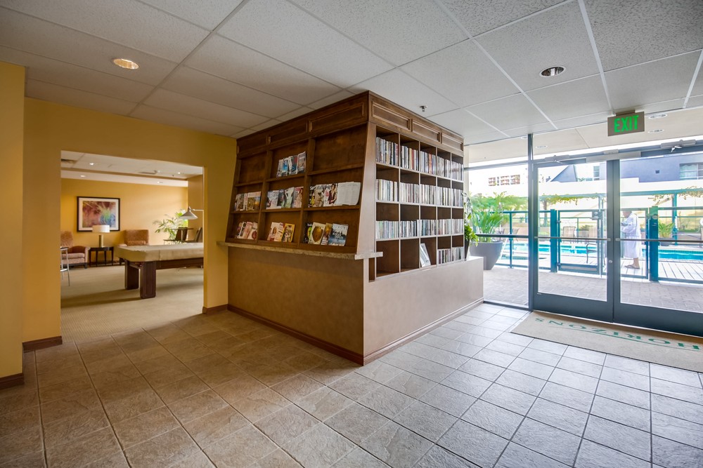 Virtual tour photo 42 of 48 for 555 Front St #1903