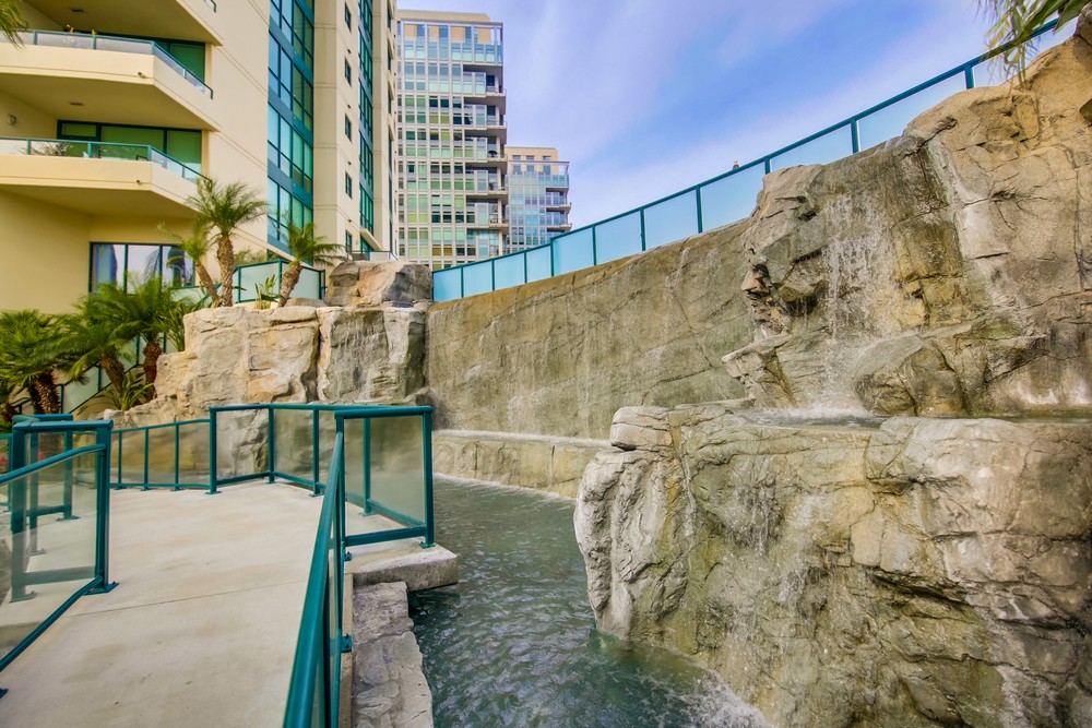 Virtual tour photo 49 of 48 for 555 Front St #1903