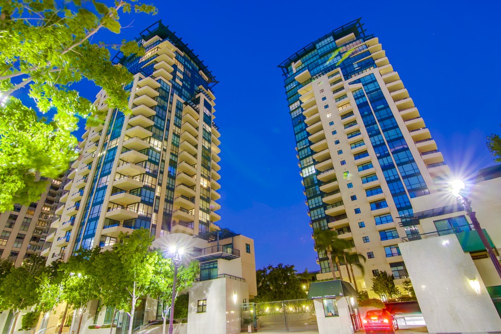 Virtual tour photo 1 of 91 for 555 Front St UNIT 204