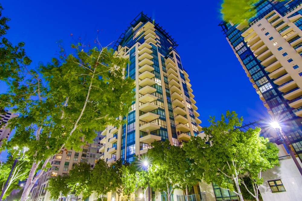 Virtual tour photo 3 of 91 for 555 Front St UNIT 204