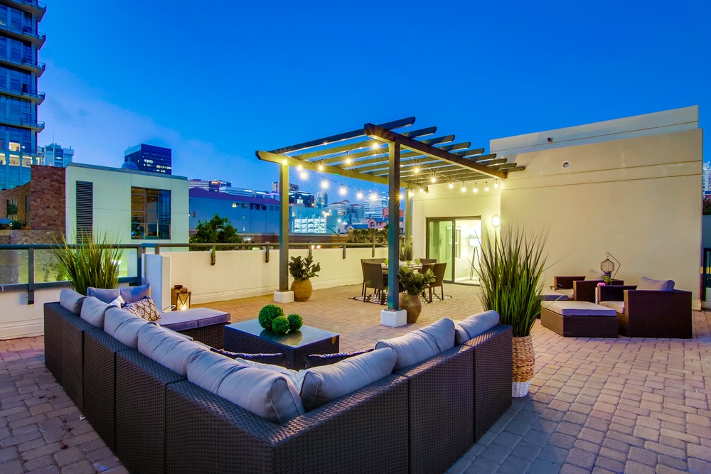 Virtual tour photo 8 of 91 for 555 Front St UNIT 204