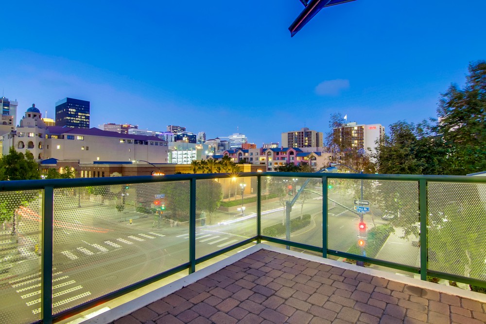 Virtual tour photo 12 of 91 for 555 Front St UNIT 204
