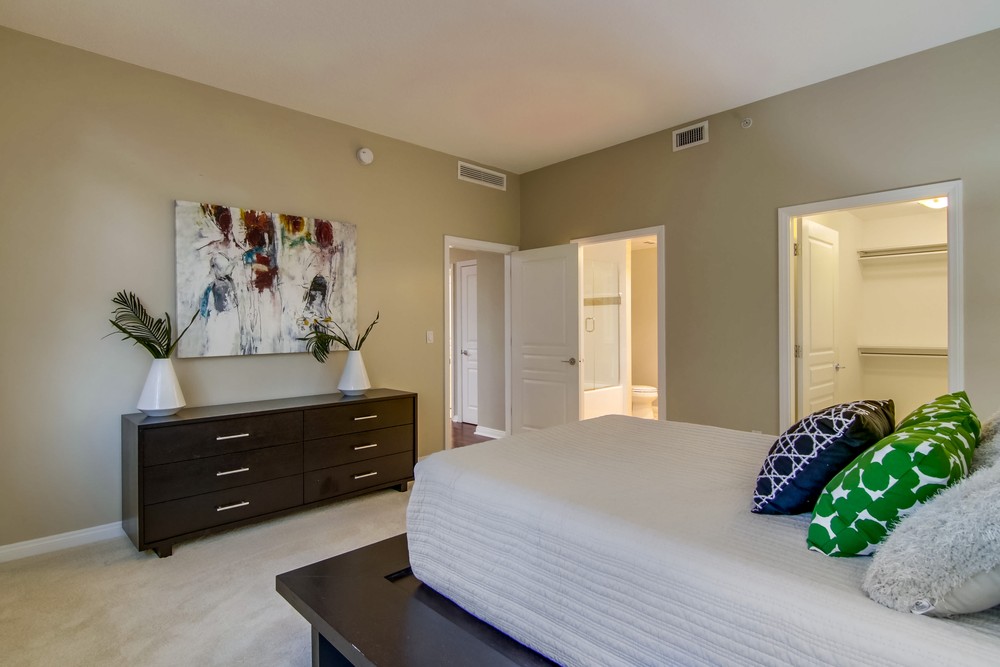 Virtual tour photo 41 of 91 for 555 Front St UNIT 204