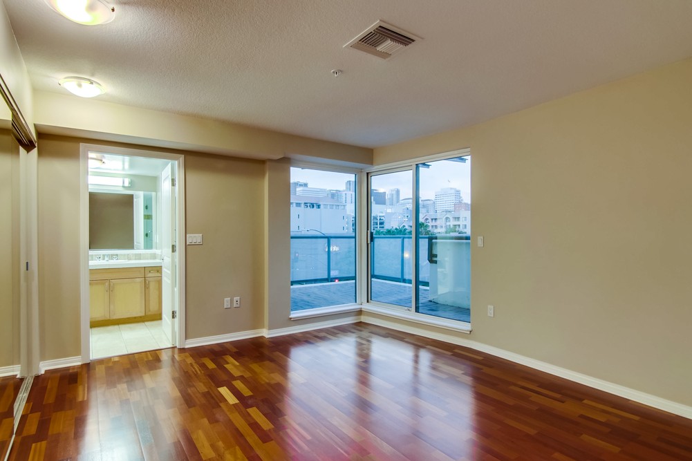 Virtual tour photo 53 of 91 for 555 Front St UNIT 204