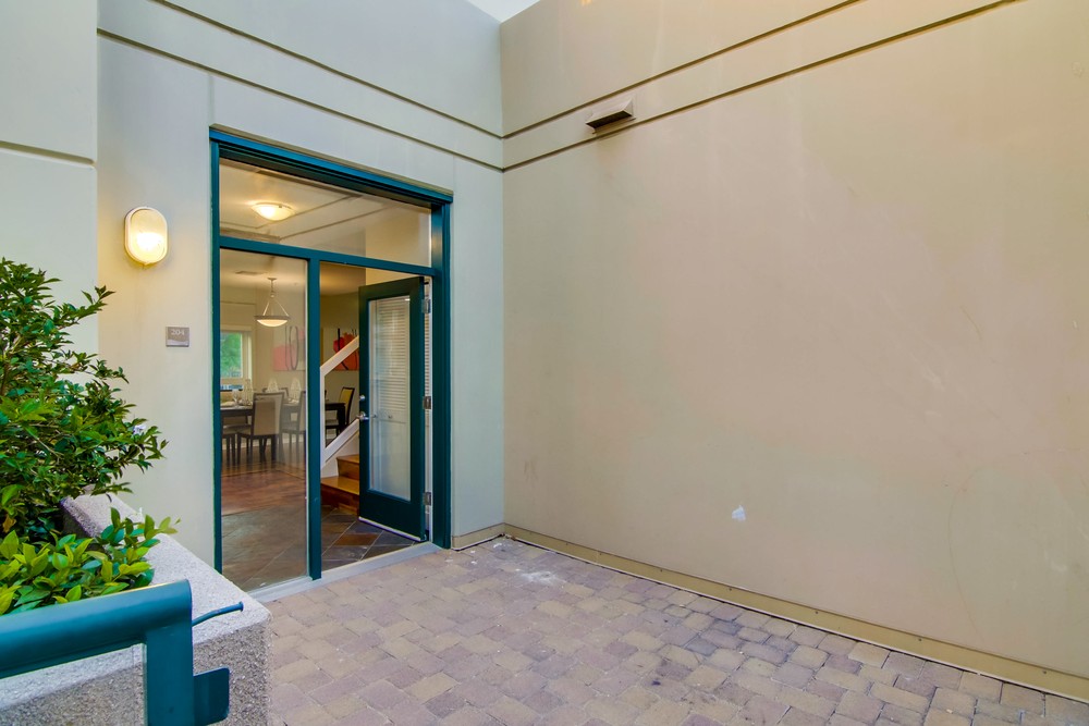 Virtual tour photo 65 of 91 for 555 Front St UNIT 204