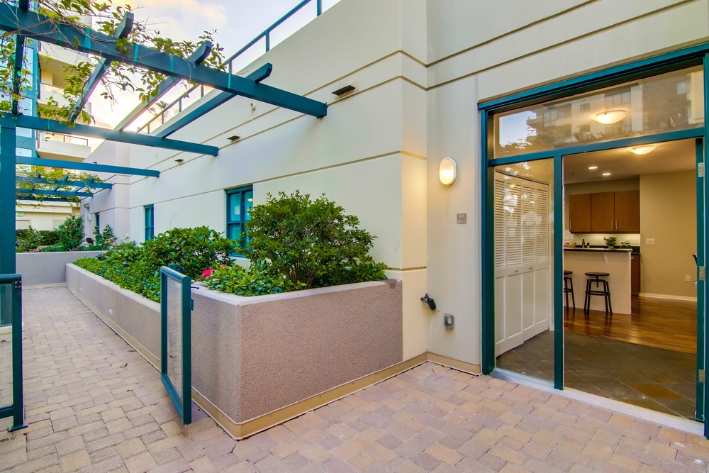 Virtual tour photo 66 of 91 for 555 Front St UNIT 204