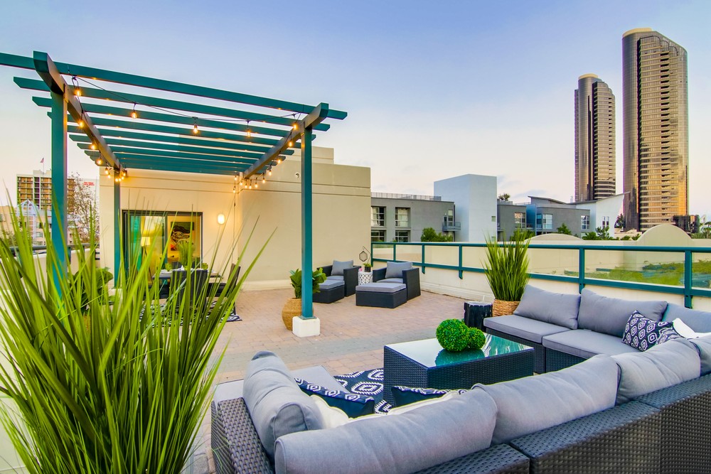 Virtual tour photo 79 of 91 for 555 Front St UNIT 204