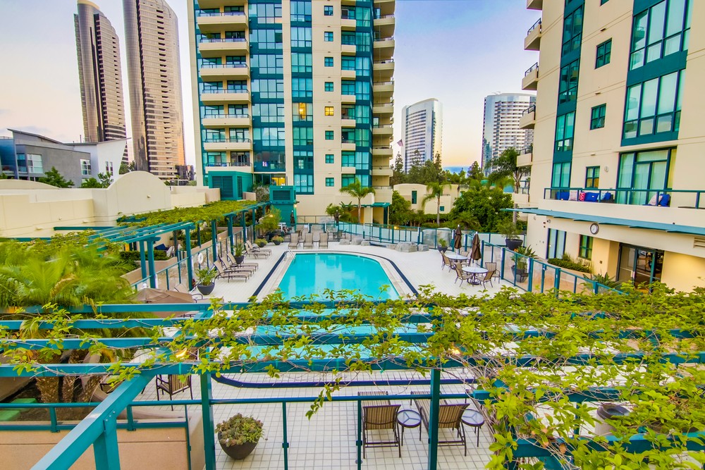 Virtual tour photo 80 of 91 for 555 Front St UNIT 204