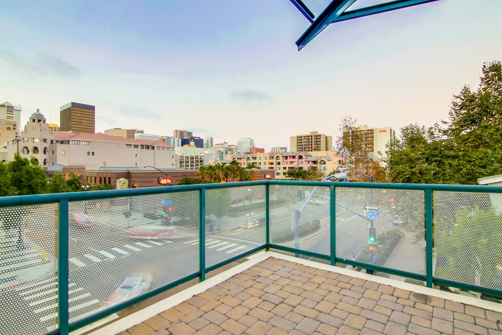 Virtual tour photo 82 of 91 for 555 Front St UNIT 204