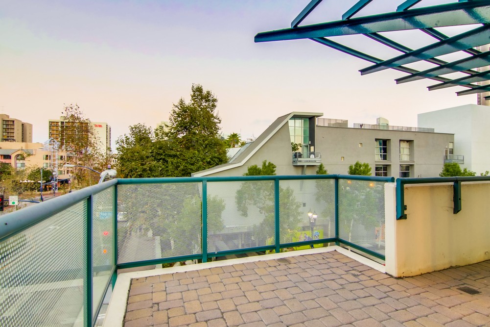 Virtual tour photo 83 of 91 for 555 Front St UNIT 204