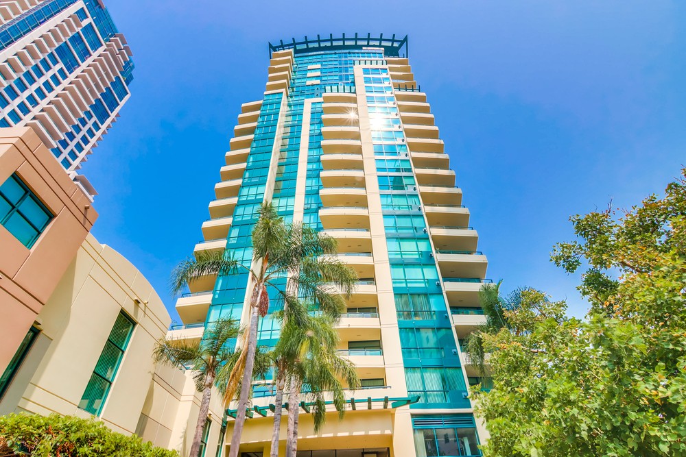 Virtual tour photo 1 of 54 for 555 Front St UNIT 2301
