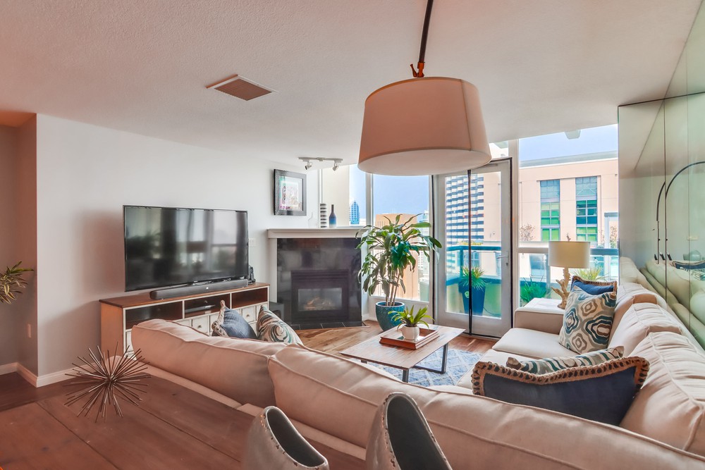Virtual tour photo 9 of 54 for 555 Front St UNIT 2301