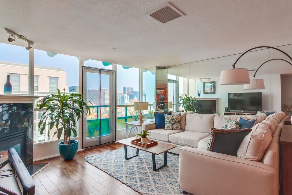 Virtual tour photo 10 of 54 for 555 Front St UNIT 2301