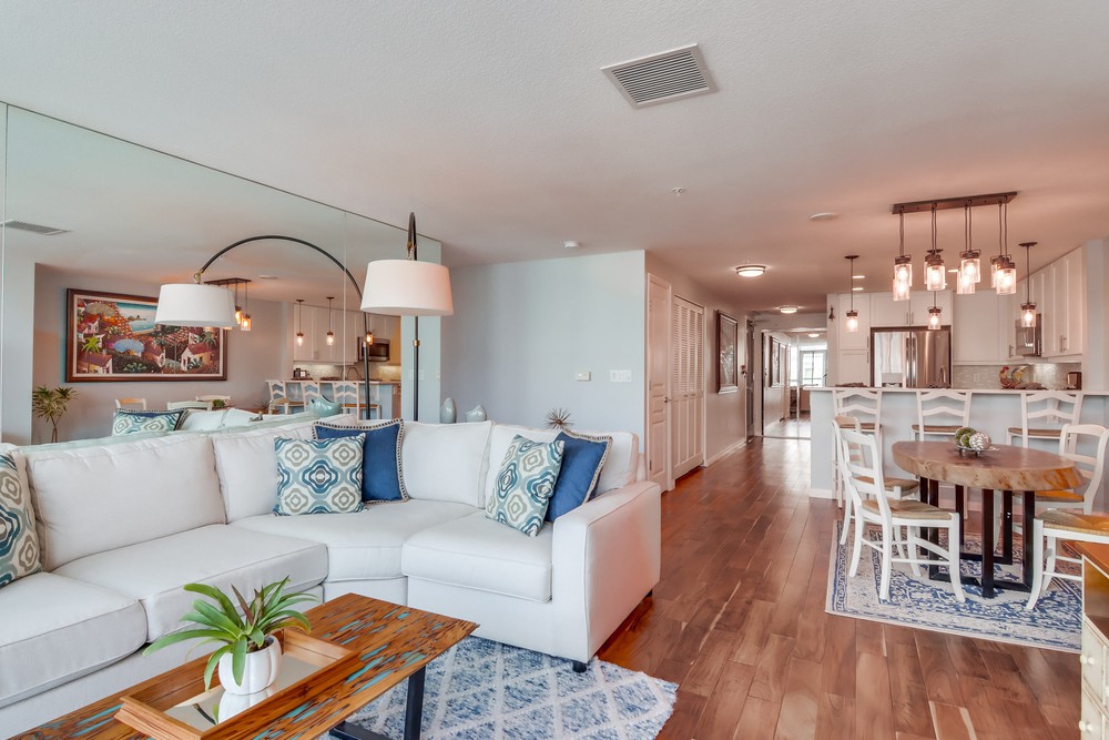 Virtual tour photo 11 of 54 for 555 Front St UNIT 2301