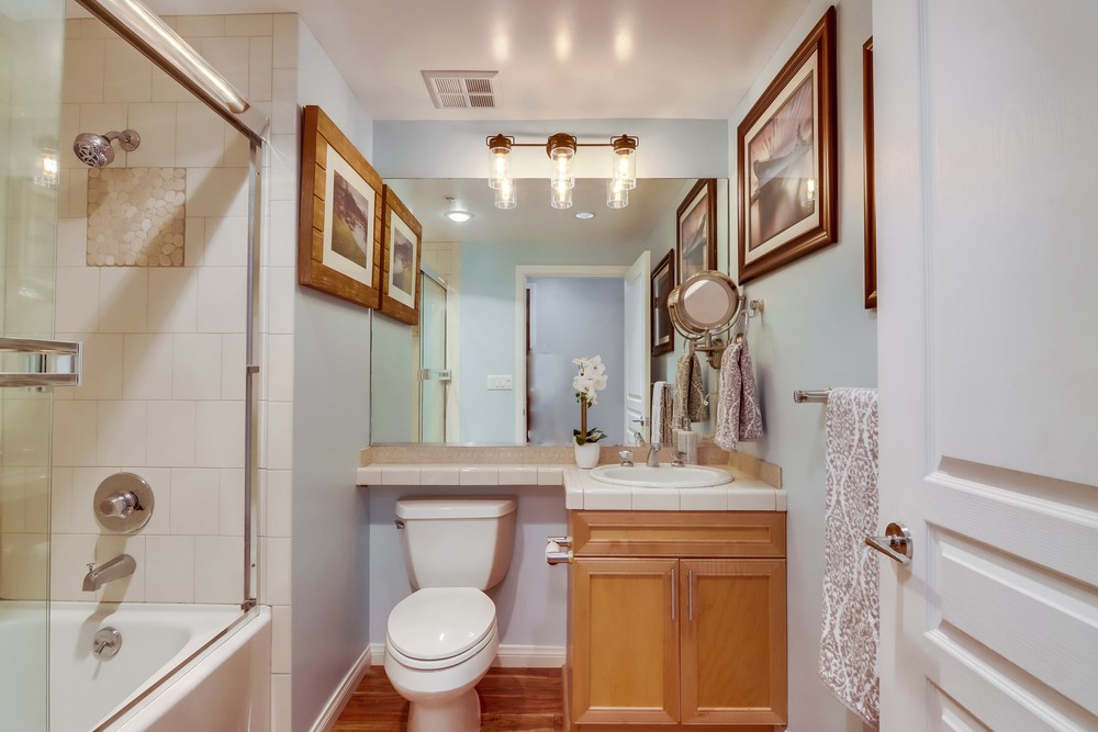 Virtual tour photo 27 of 54 for 555 Front St UNIT 2301