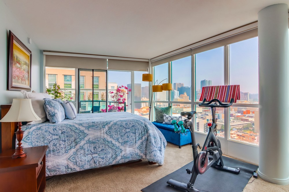 Virtual tour photo 29 of 54 for 555 Front St UNIT 2301