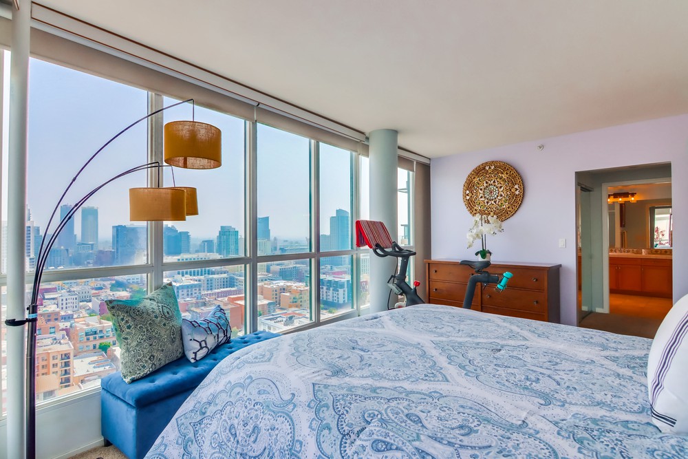 Virtual tour photo 31 of 54 for 555 Front St UNIT 2301