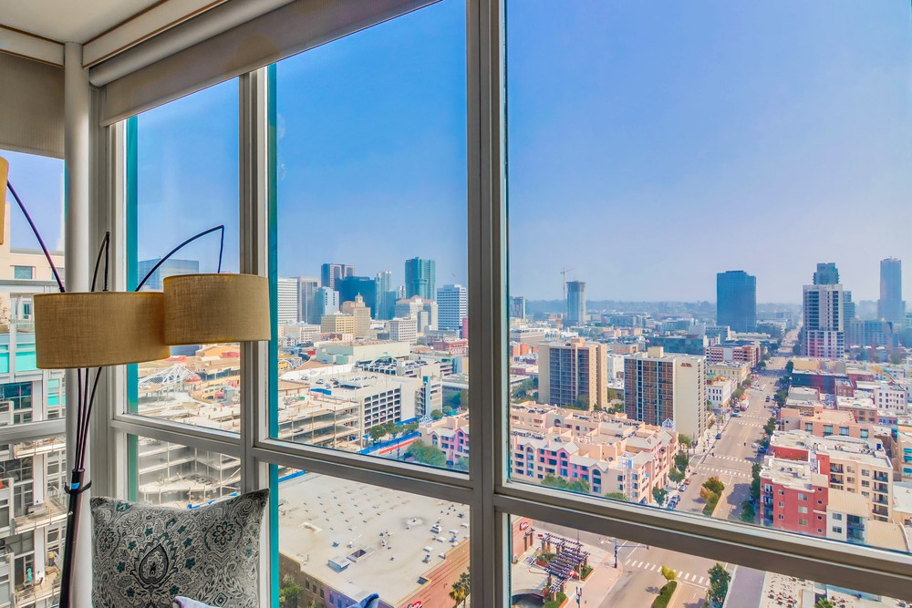 Virtual tour photo 33 of 54 for 555 Front St UNIT 2301