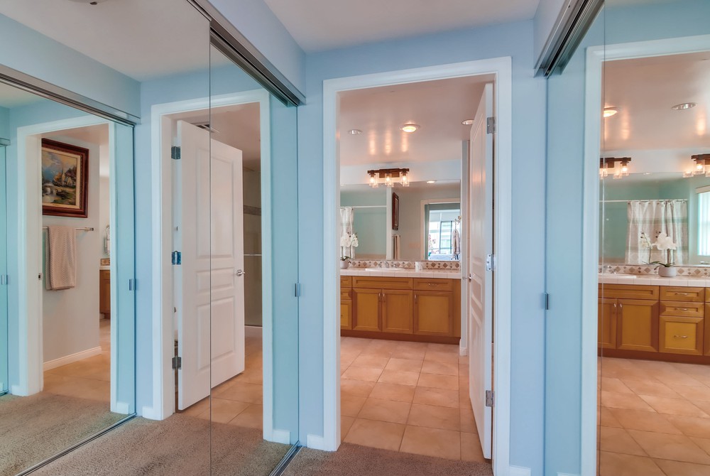 Virtual tour photo 34 of 54 for 555 Front St UNIT 2301