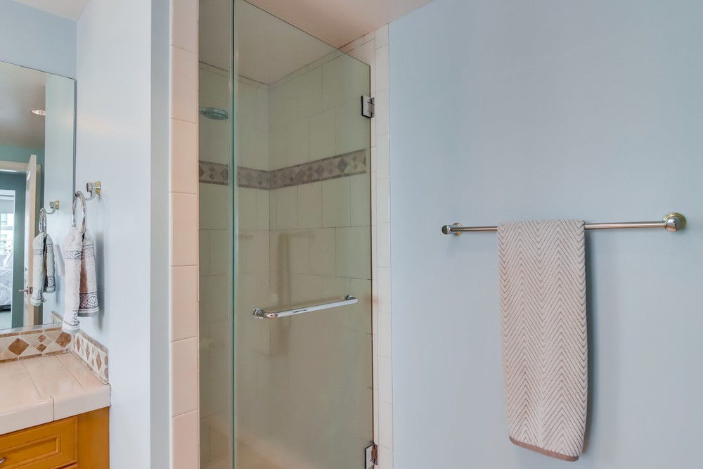 Virtual tour photo 39 of 54 for 555 Front St UNIT 2301