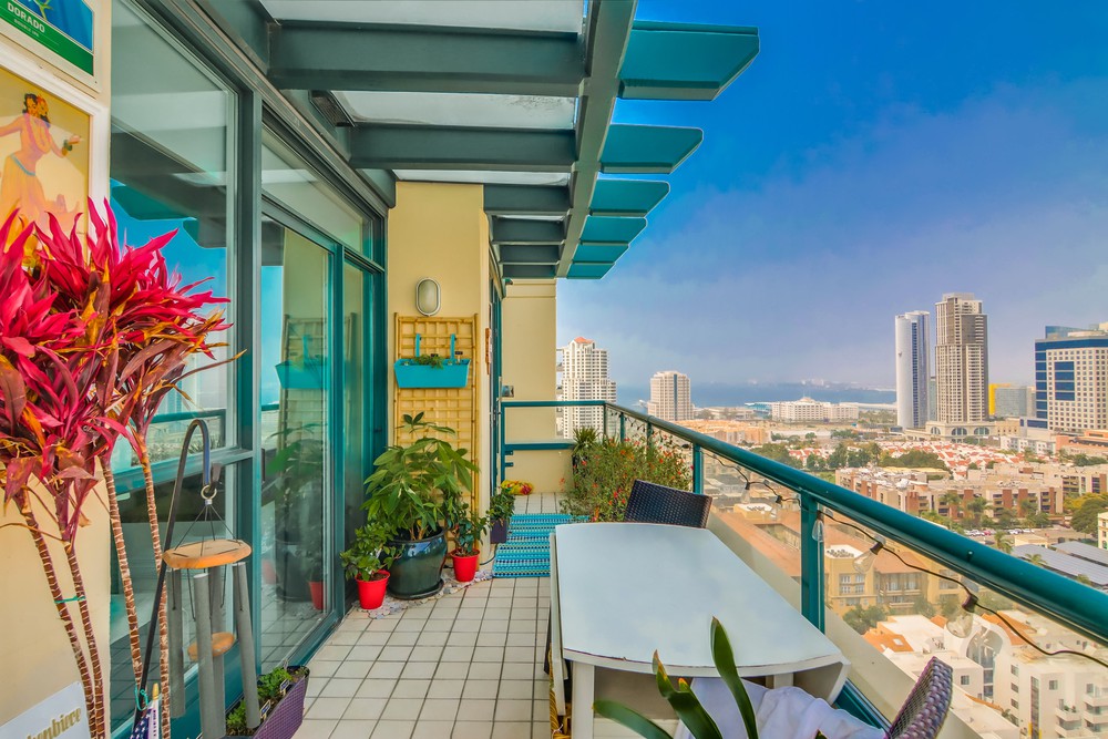 Virtual tour photo 44 of 54 for 555 Front St UNIT 2301
