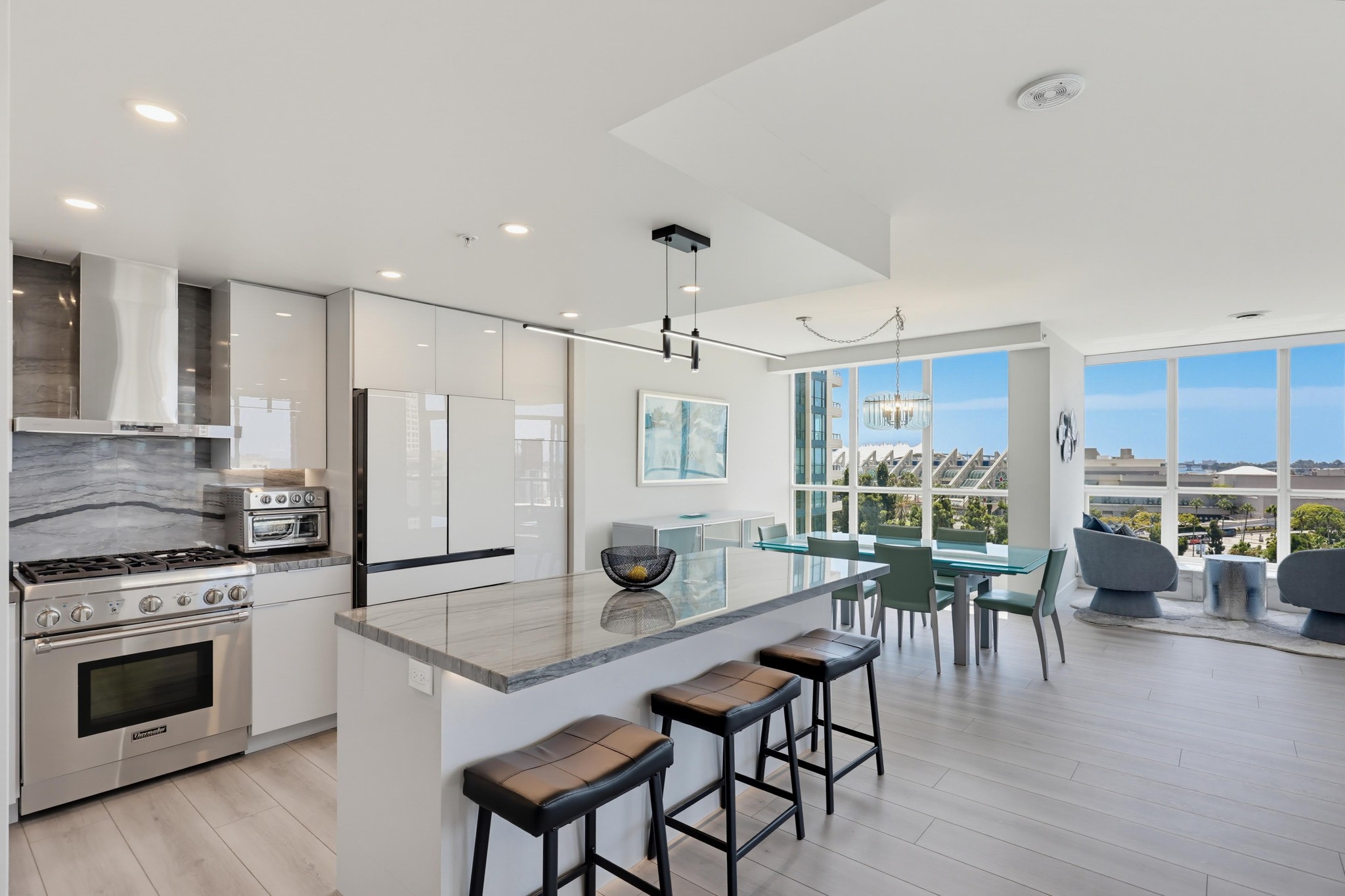 Virtual tour photo 17 of 101 for 555 Front St Unit 804
