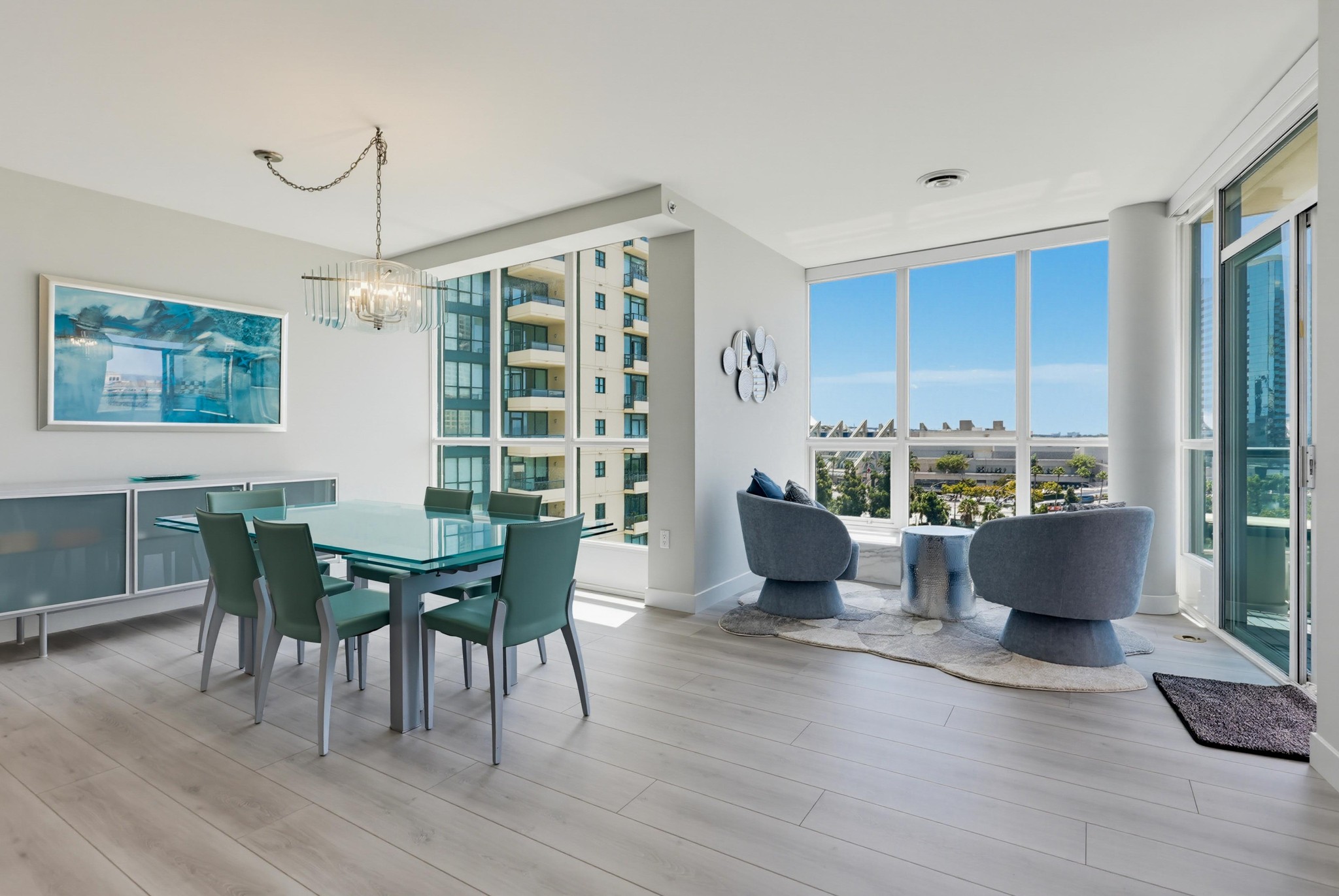 Virtual tour photo 18 of 101 for 555 Front St Unit 804