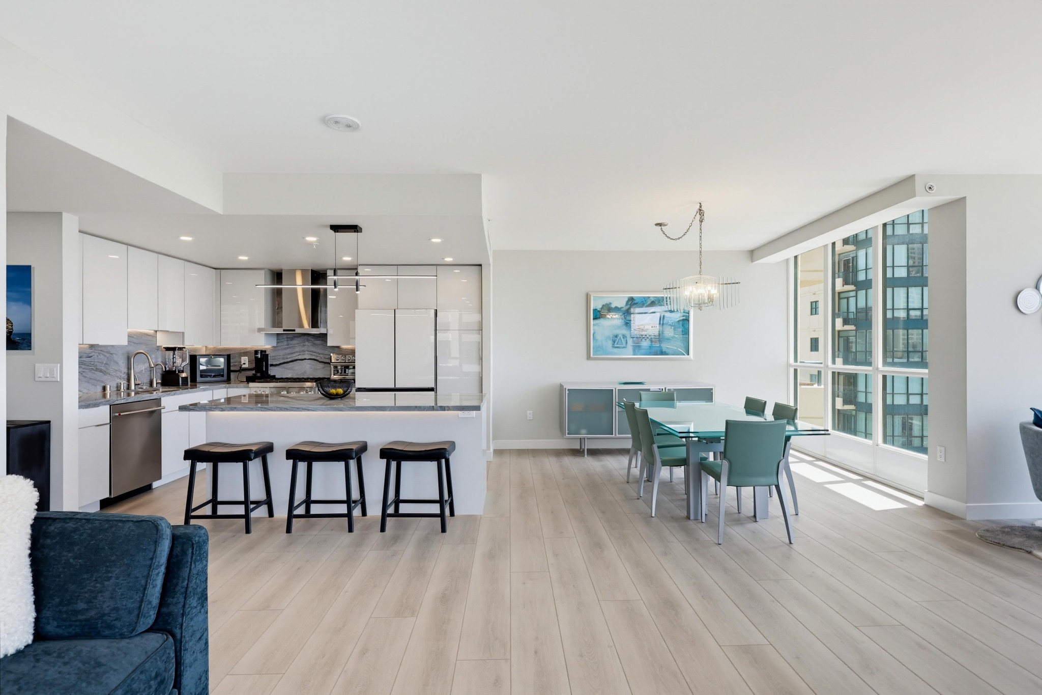 Virtual tour photo 21 of 101 for 555 Front St Unit 804