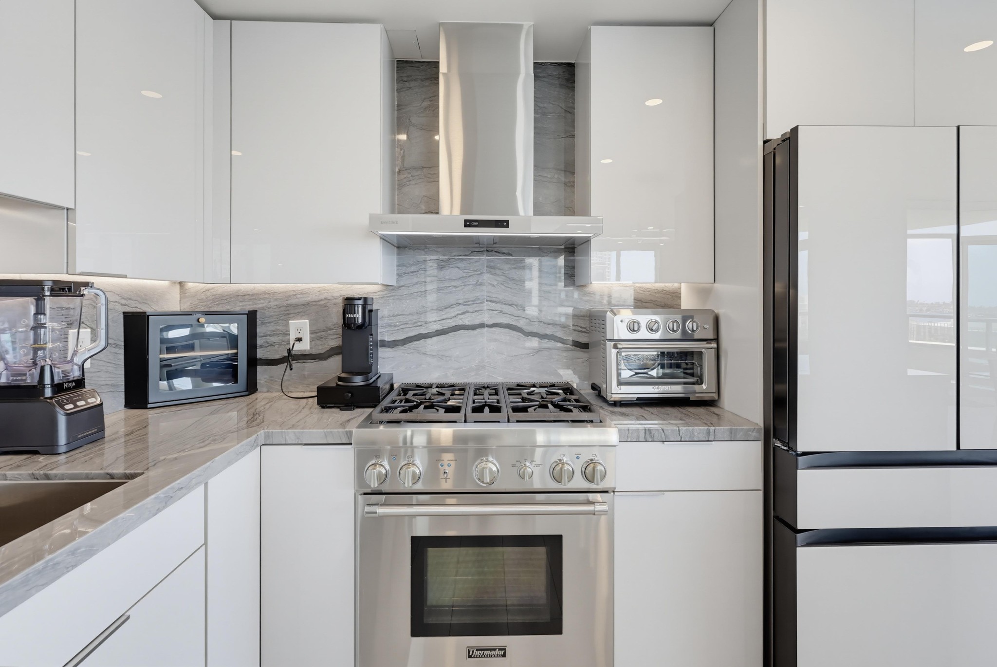 Virtual tour photo 26 of 101 for 555 Front St Unit 804
