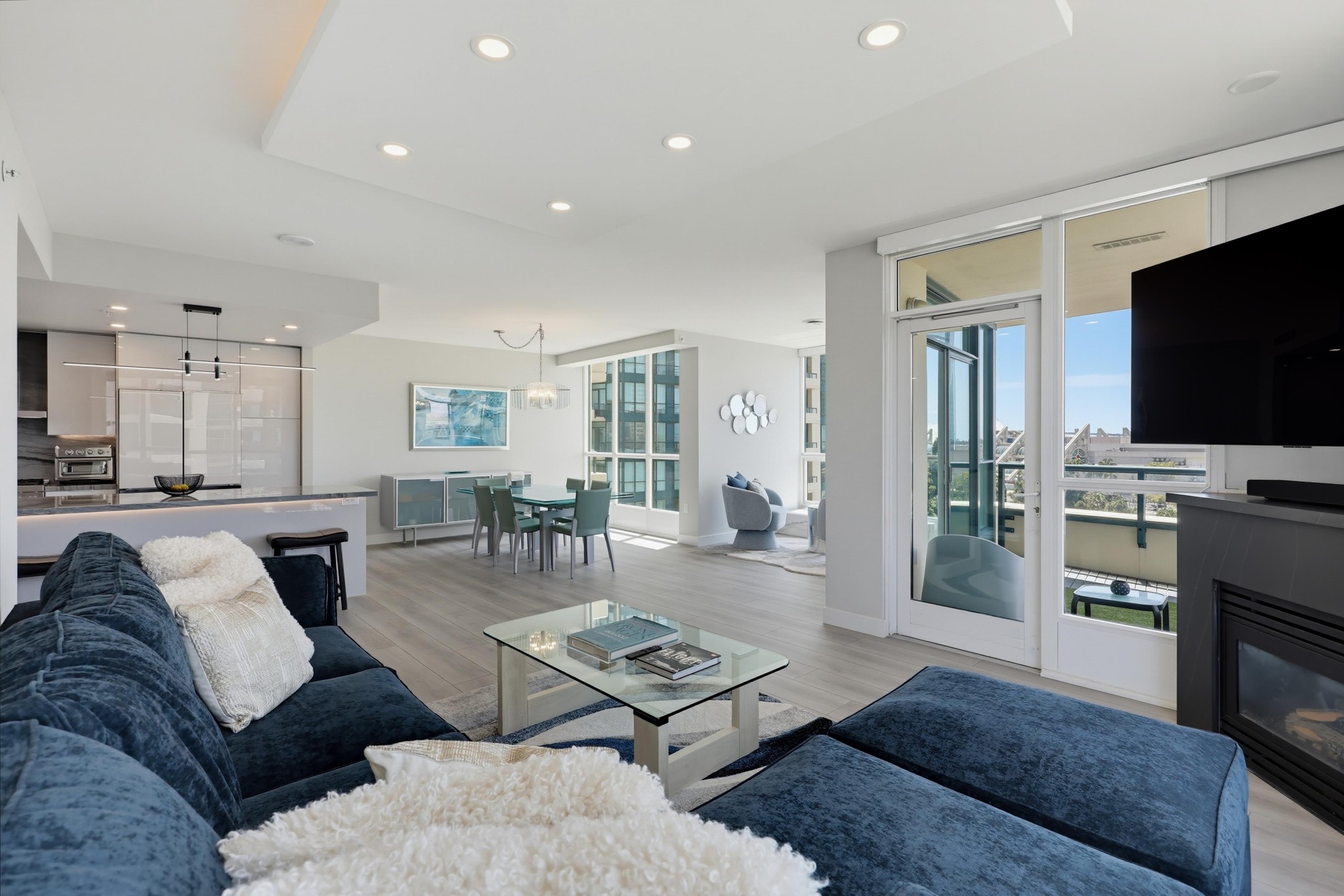 Virtual tour photo 39 of 101 for 555 Front St Unit 804