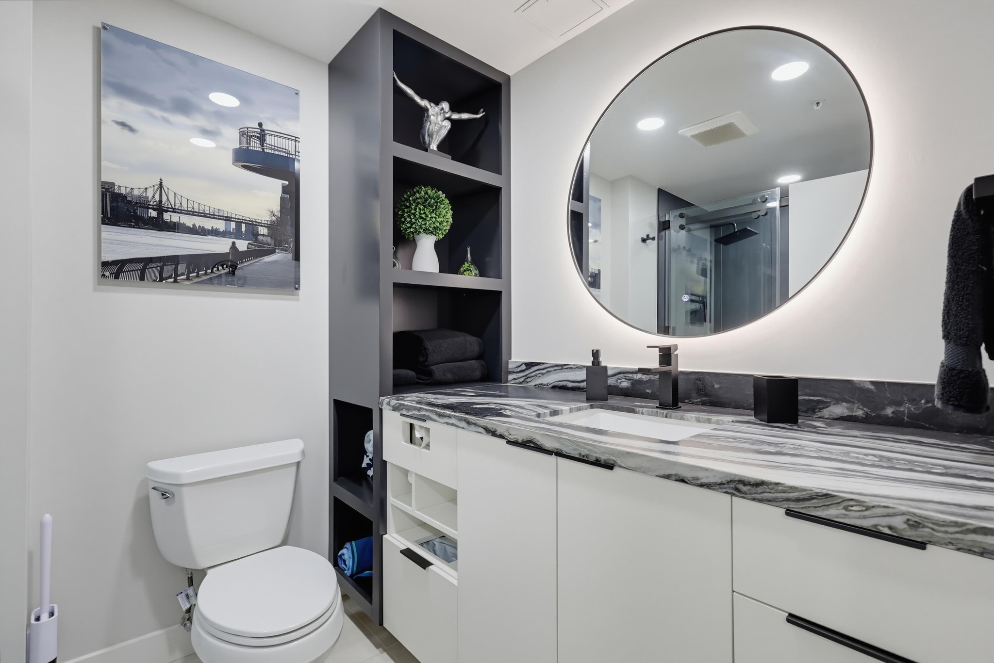 Virtual tour photo 49 of 101 for 555 Front St Unit 804