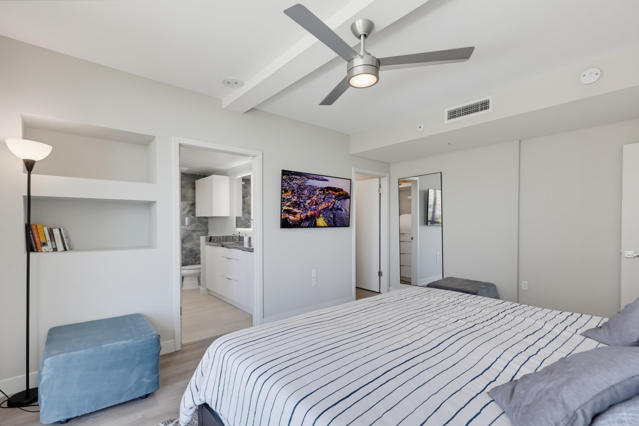 Virtual tour photo 56 of 101 for 555 Front St Unit 804