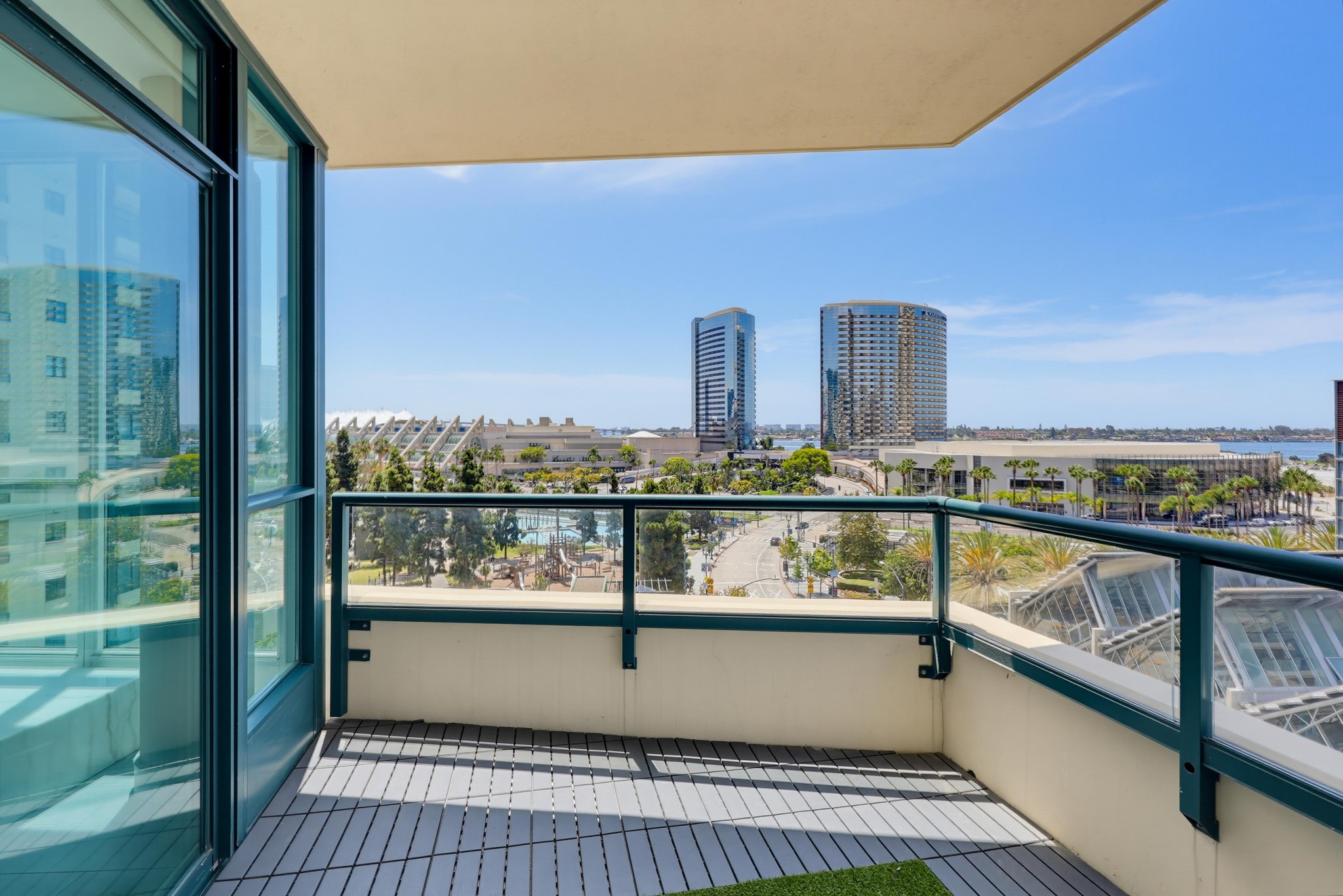 Virtual tour photo 80 of 101 for 555 Front St Unit 804