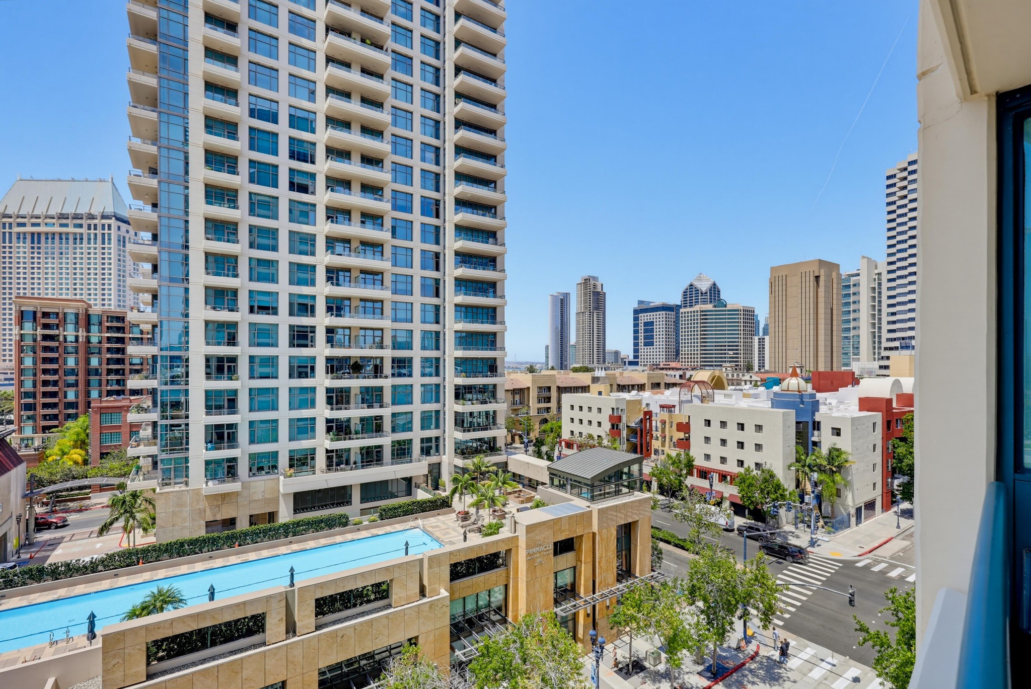 Virtual tour photo 89 of 101 for 555 Front St Unit 804