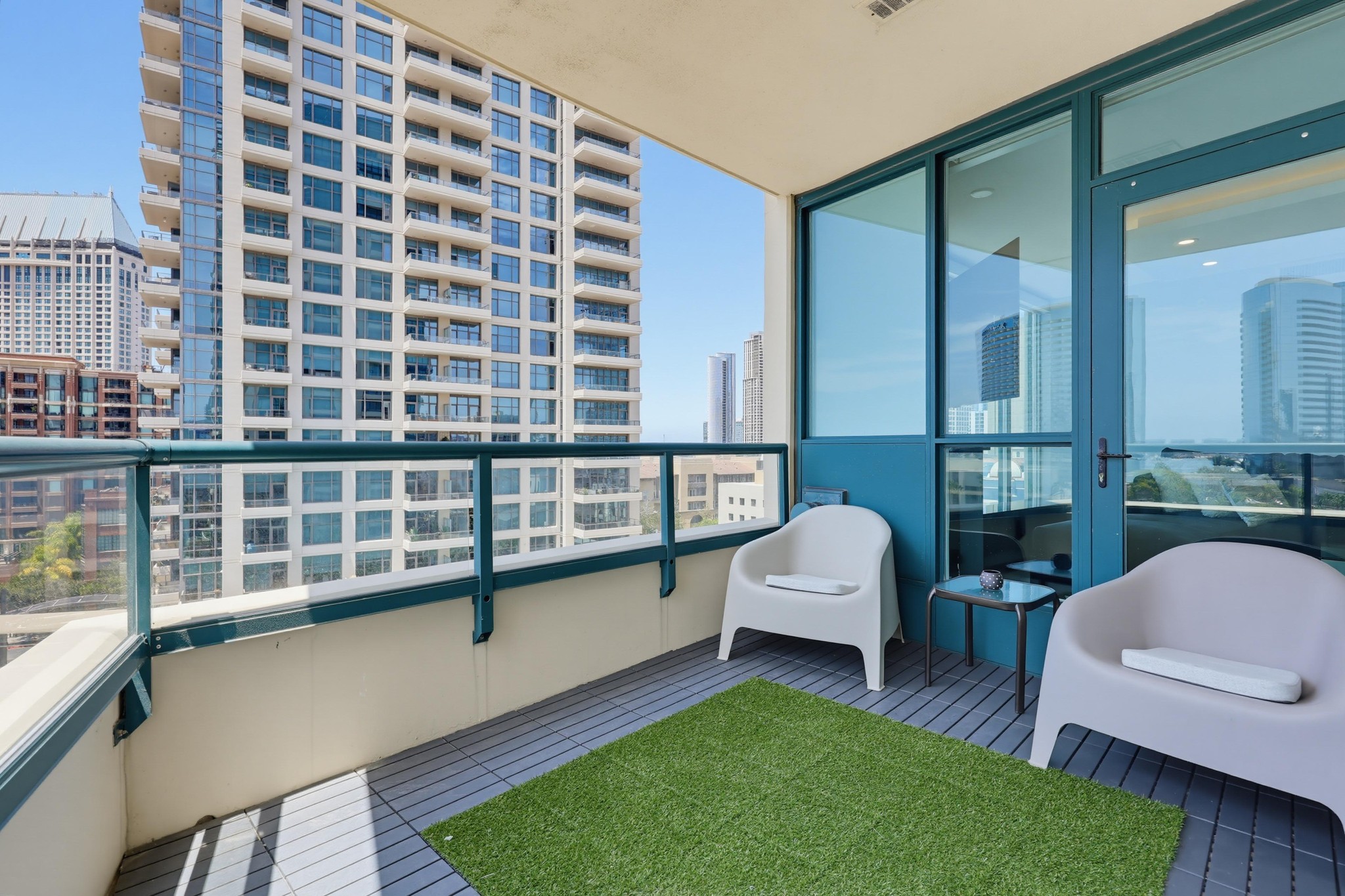 Virtual tour photo 90 of 101 for 555 Front St Unit 804