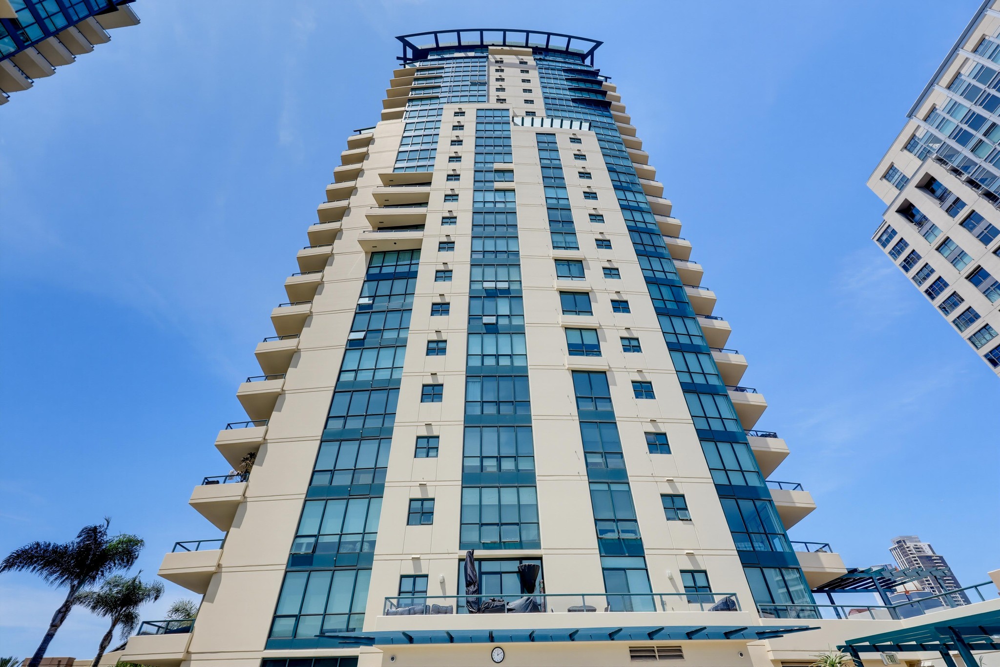 Virtual tour photo 100 of 101 for 555 Front St Unit 804