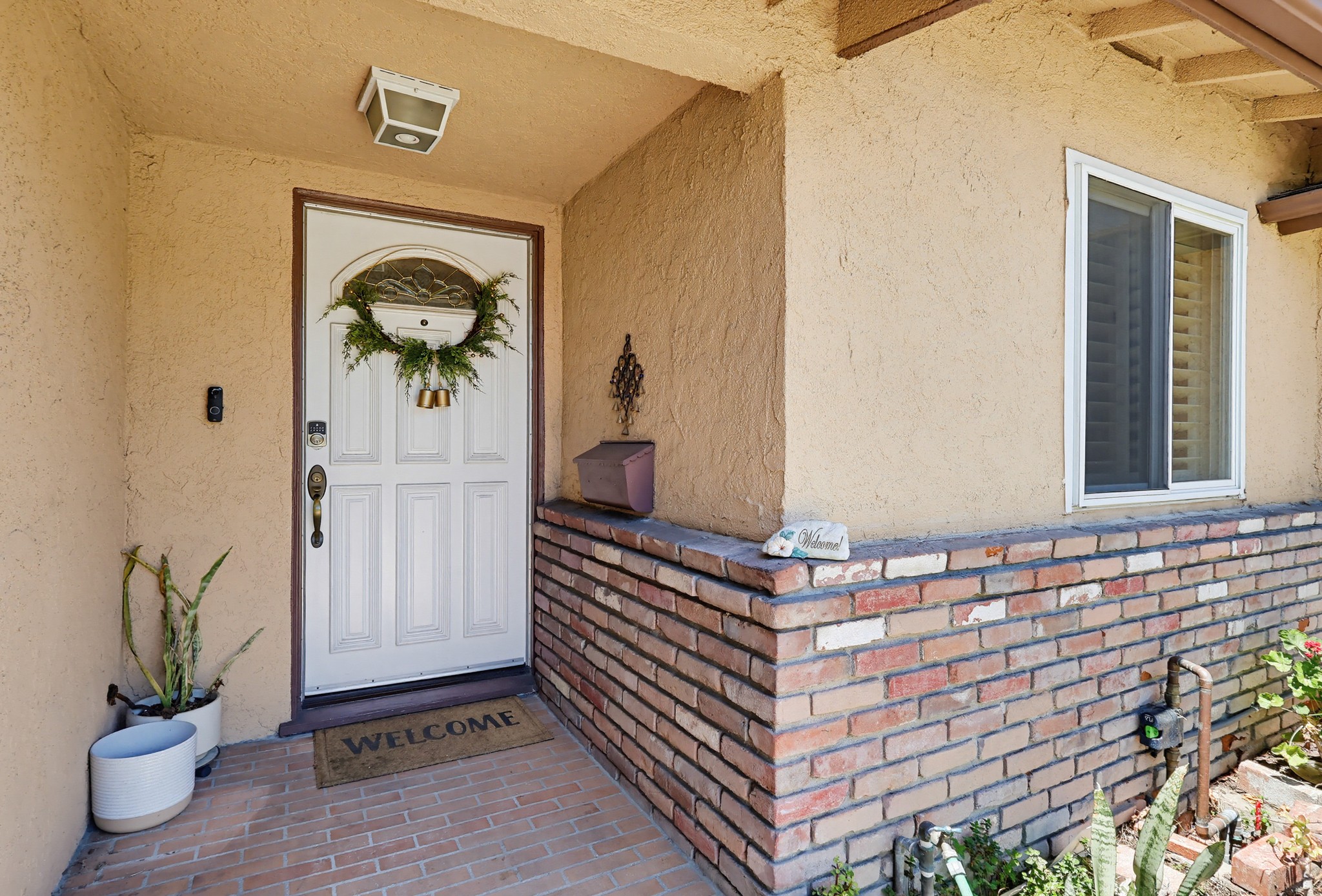 Virtual tour photo 7 of 66 for 555 W Shadwell St