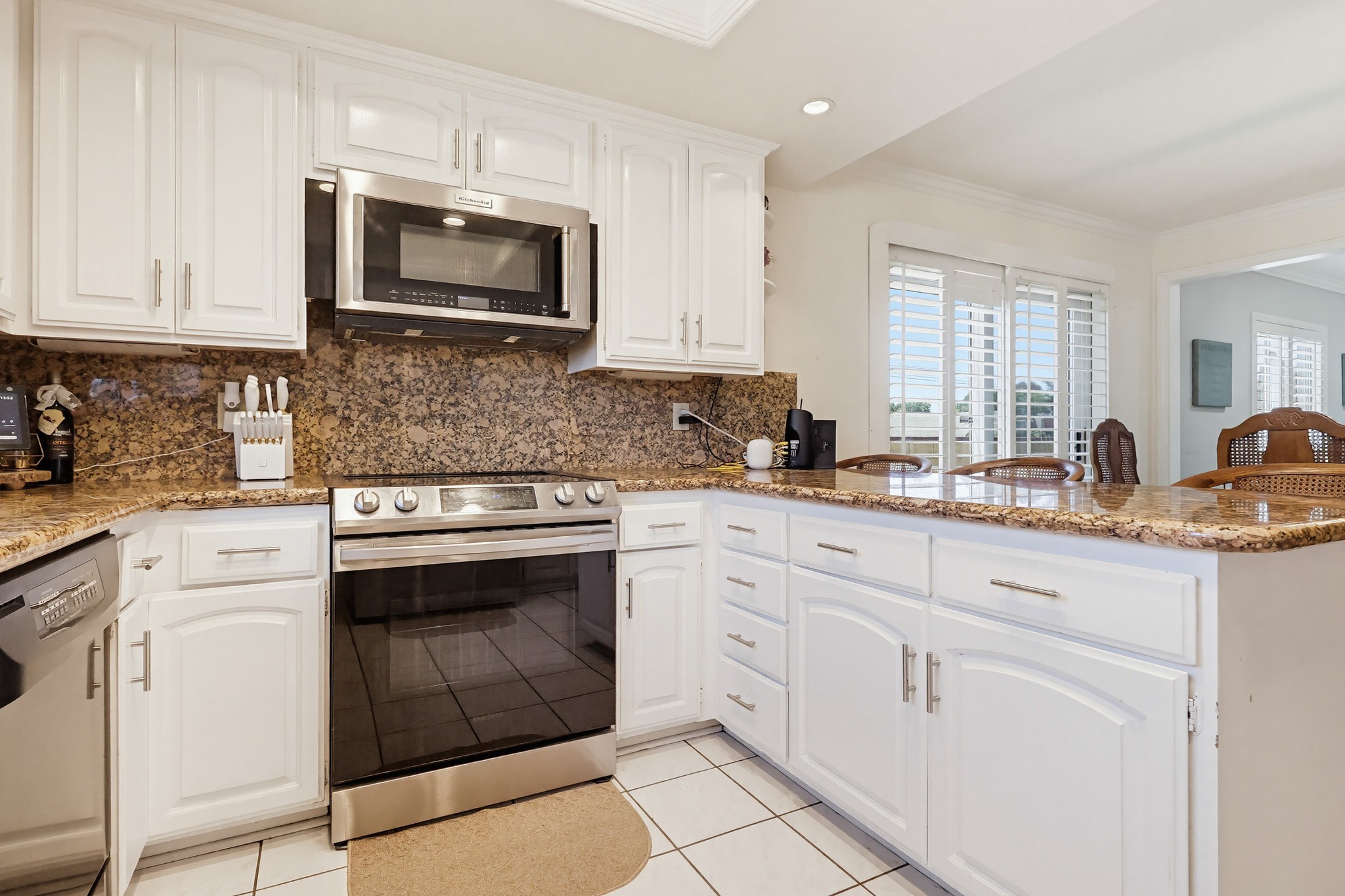 Virtual tour photo 33 of 66 for 555 W Shadwell St