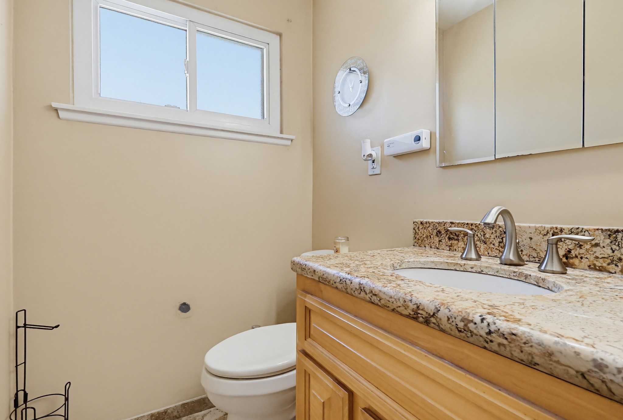 Virtual tour photo 44 of 66 for 555 W Shadwell St