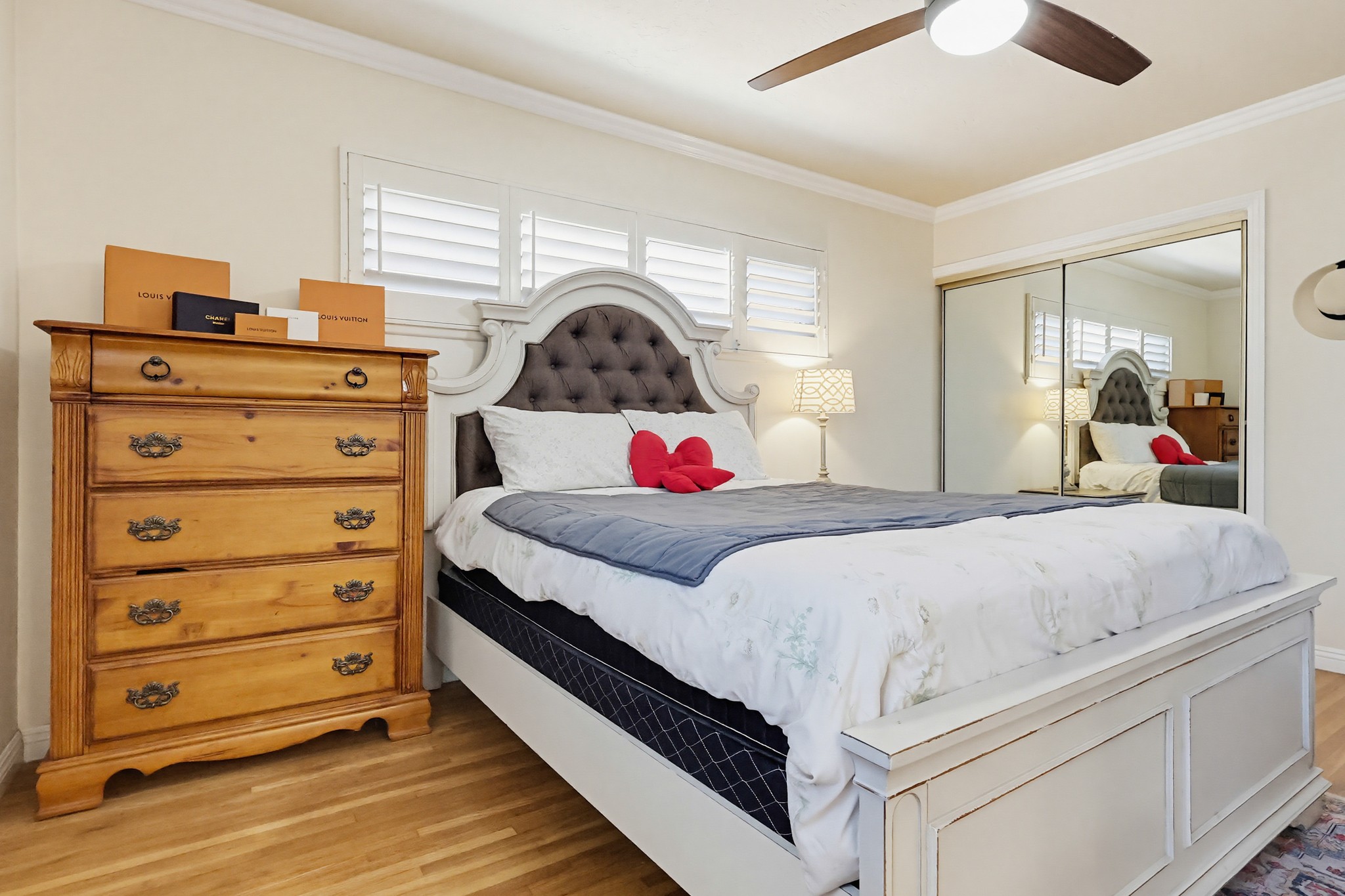 Virtual tour photo 47 of 66 for 555 W Shadwell St