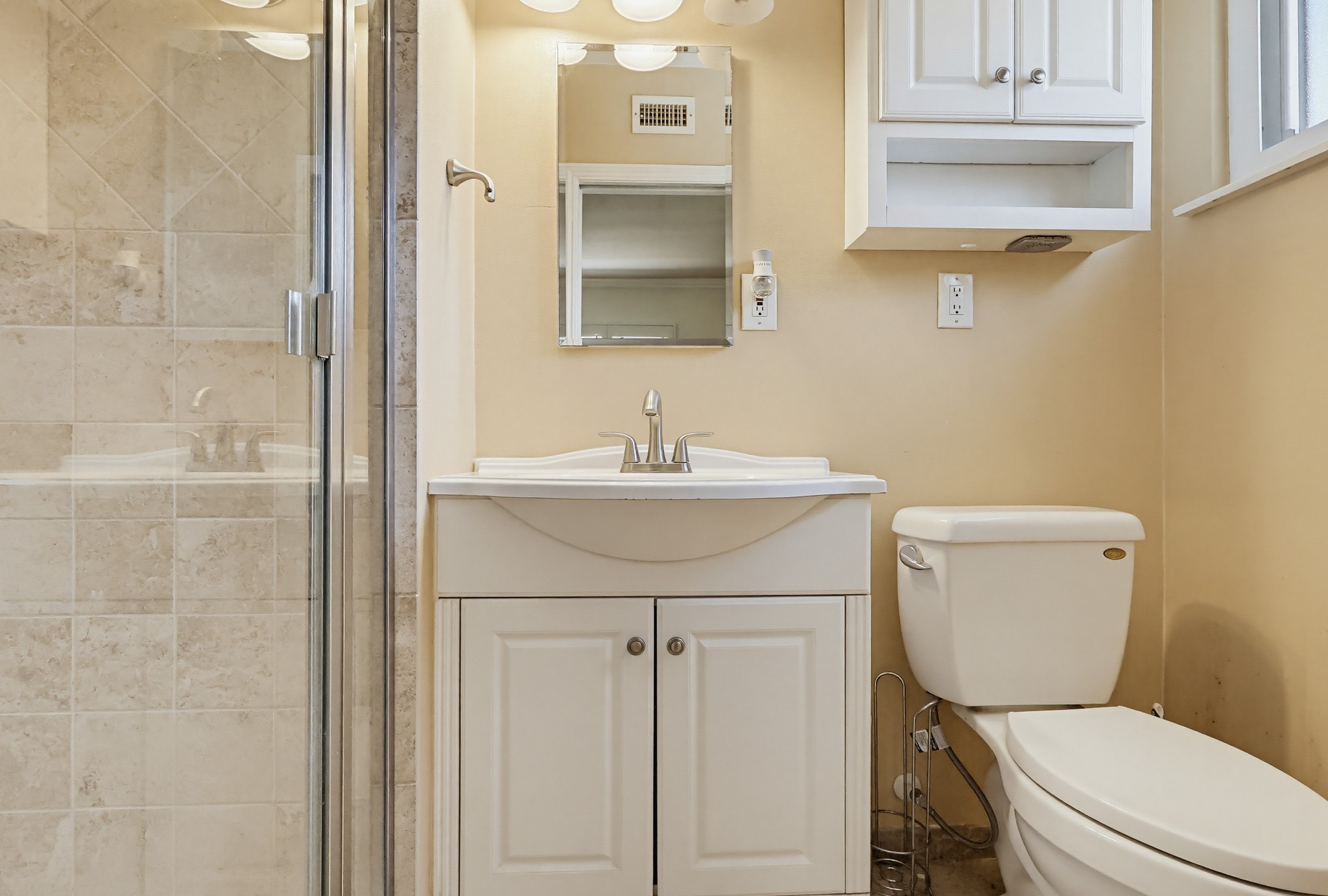 Virtual tour photo 50 of 66 for 555 W Shadwell St