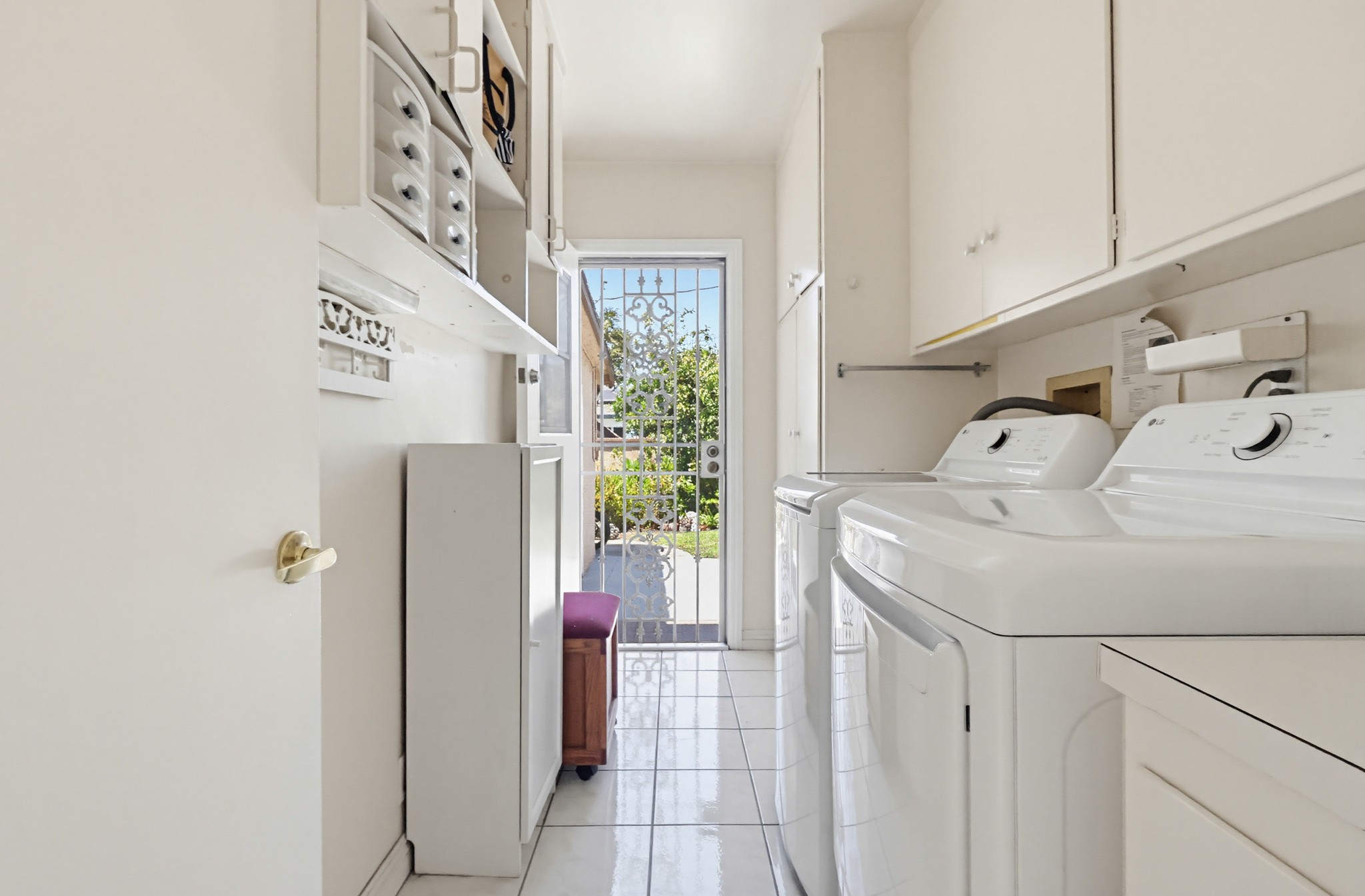 Virtual tour photo 55 of 66 for 555 W Shadwell St