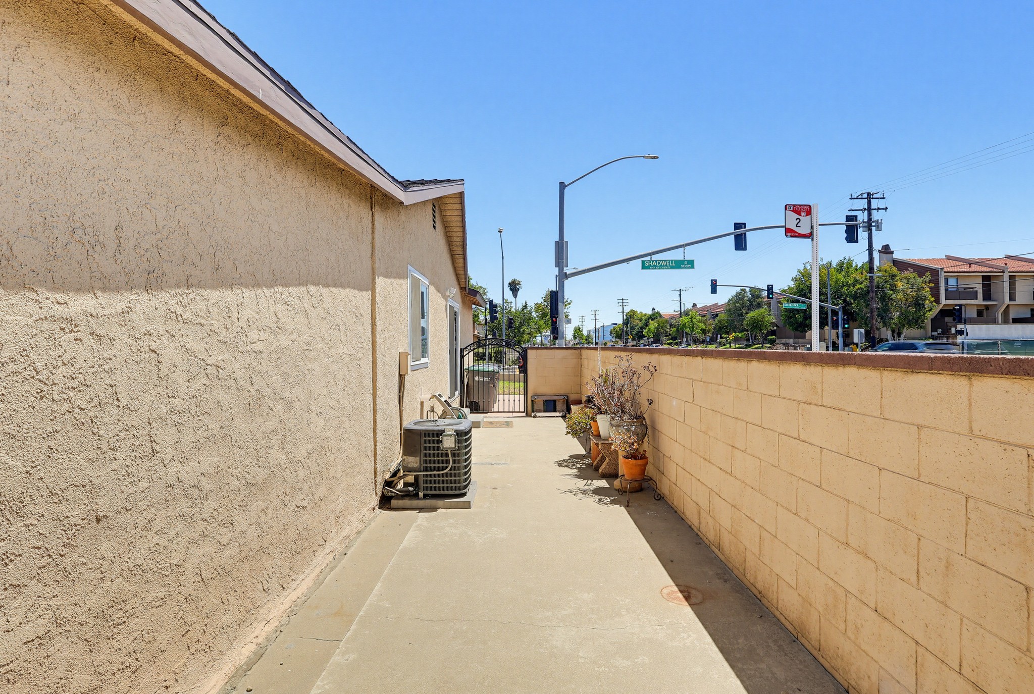 Virtual tour photo 58 of 66 for 555 W Shadwell St