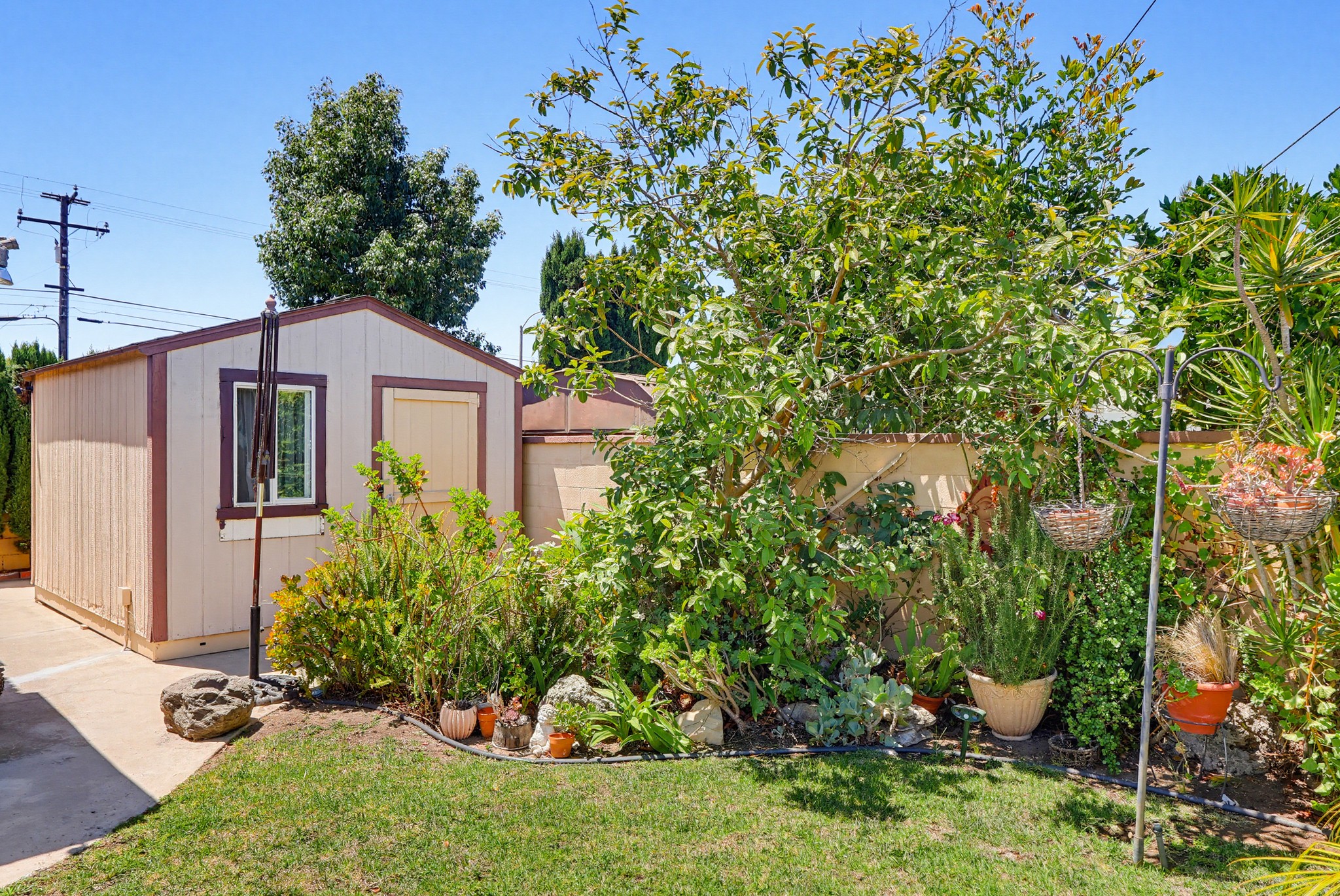 Virtual tour photo 61 of 66 for 555 W Shadwell St