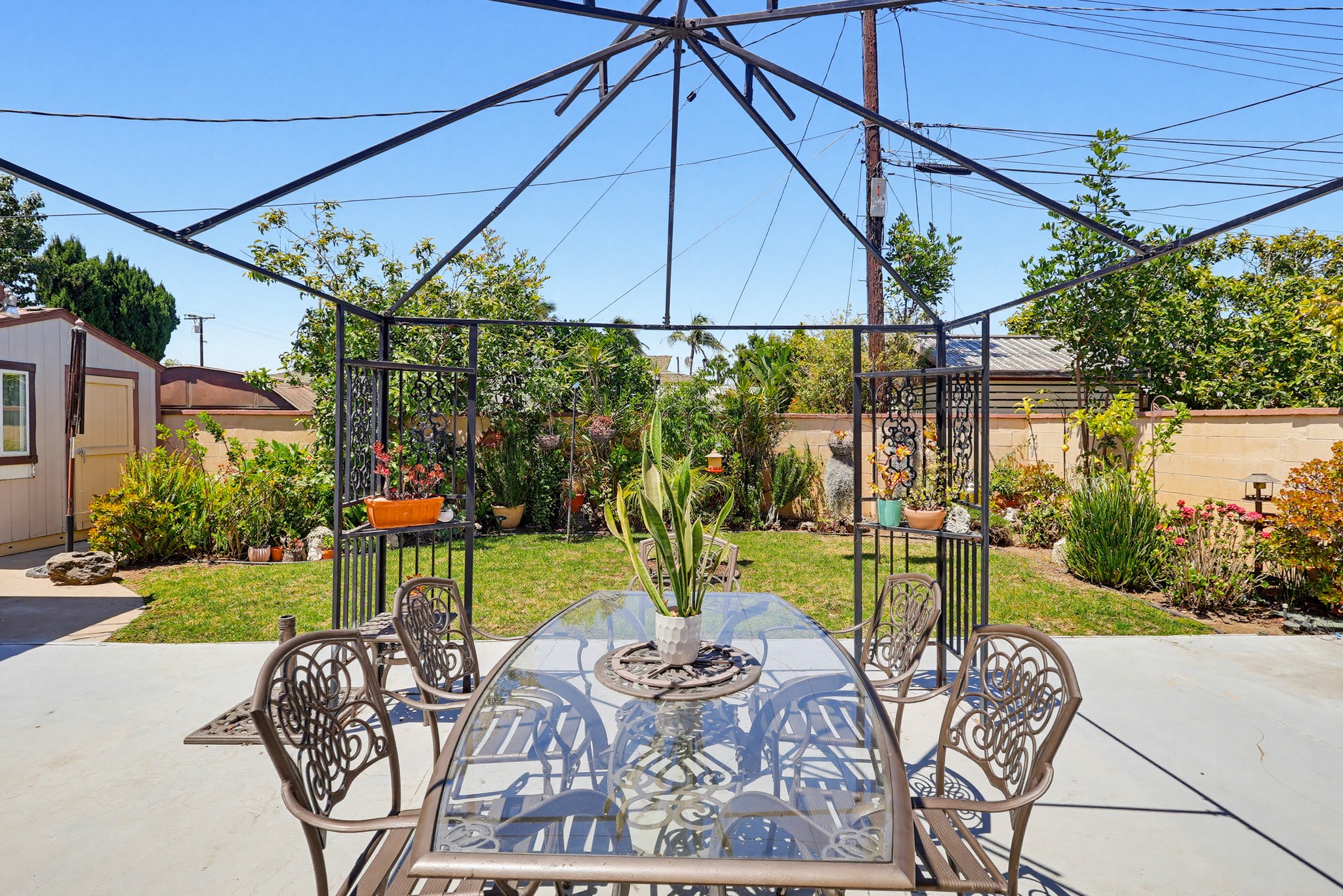 Virtual tour photo 62 of 66 for 555 W Shadwell St