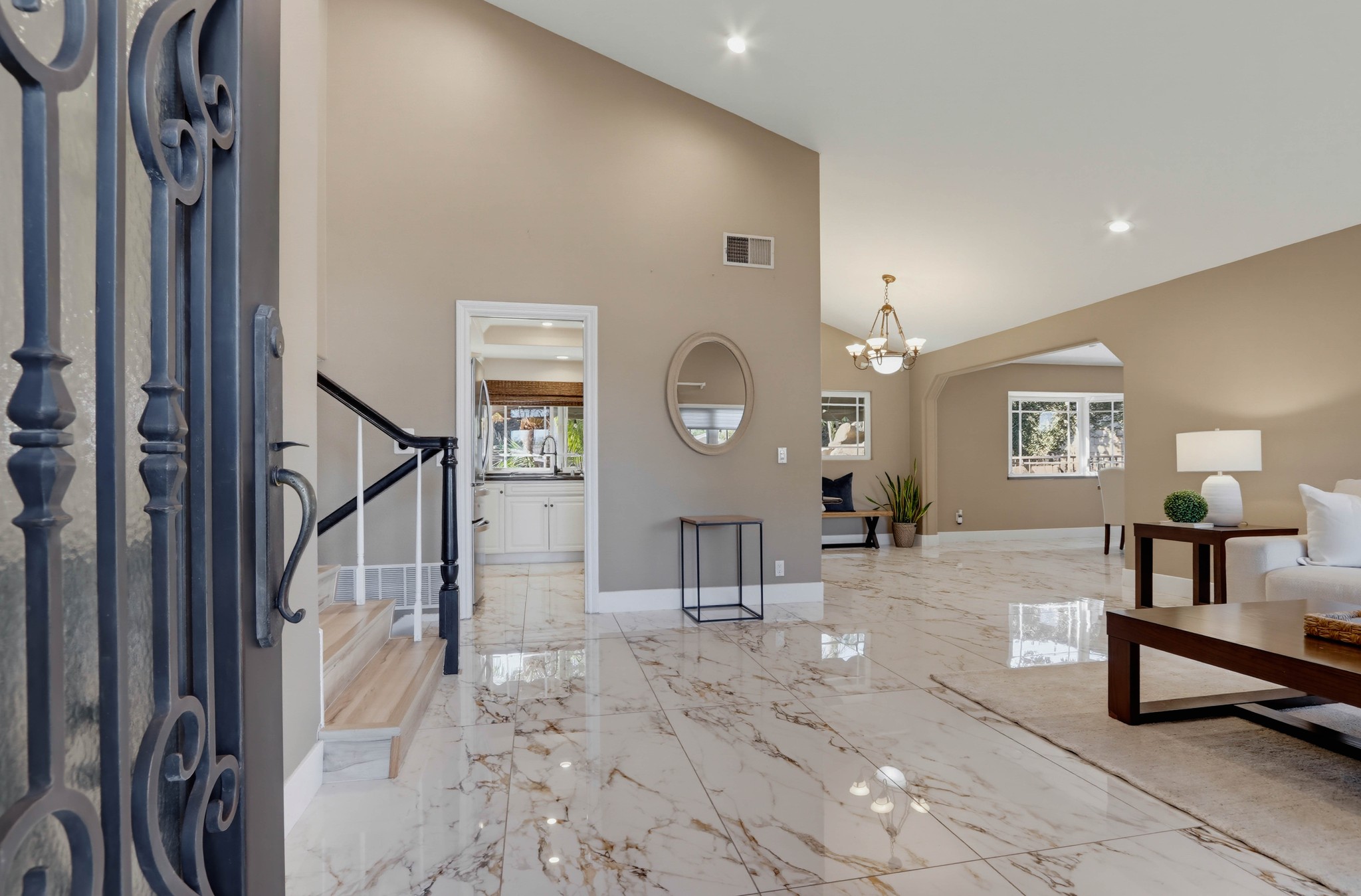 Virtual tour photo 6 of 72 for 5550 E Edgemar Ave