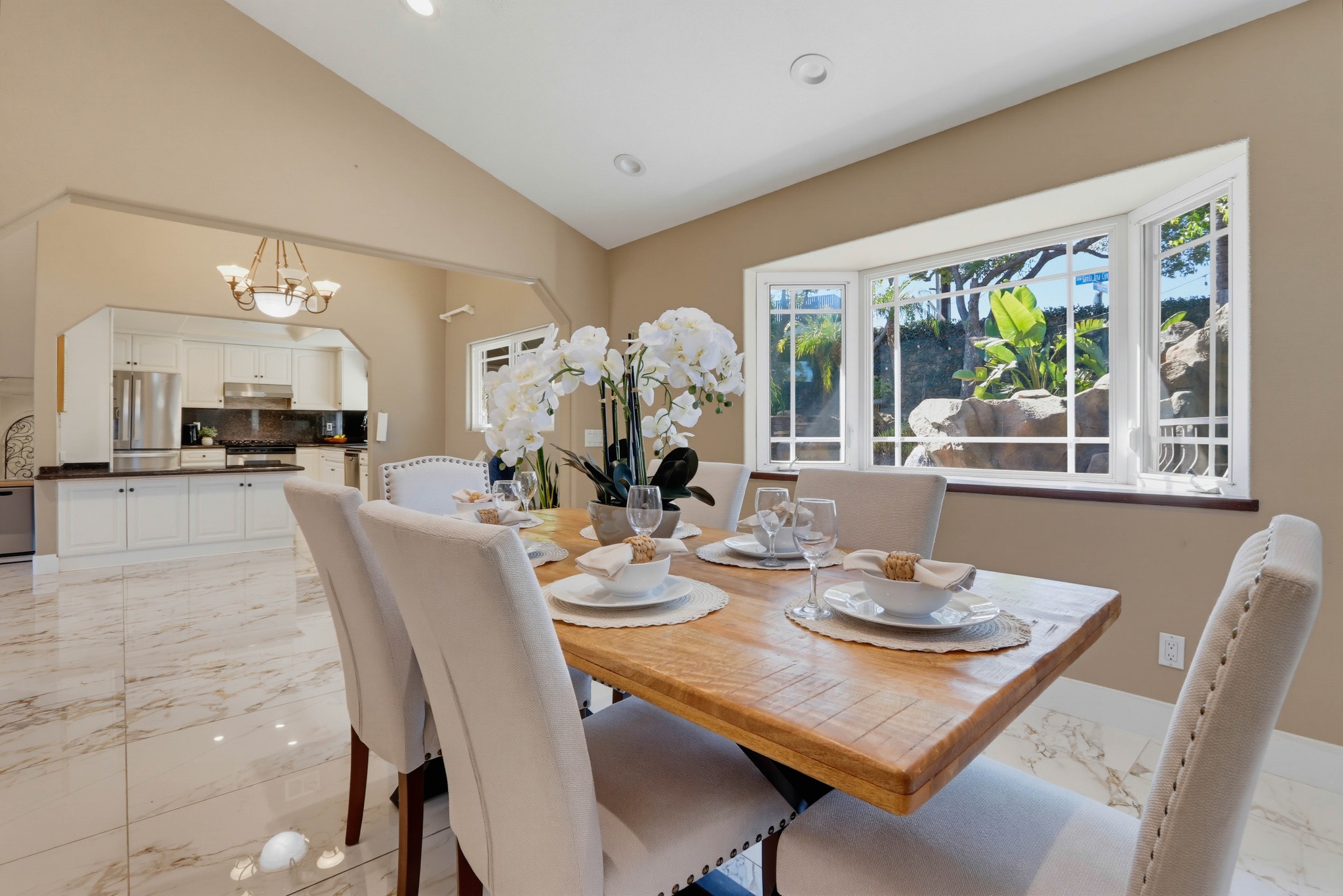 Virtual tour photo 18 of 72 for 5550 E Edgemar Ave
