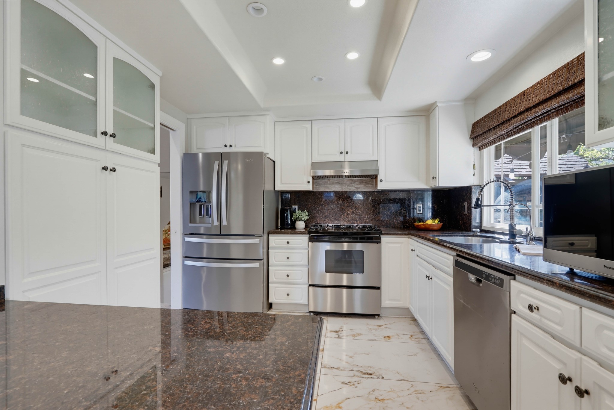 Virtual tour photo 21 of 72 for 5550 E Edgemar Ave